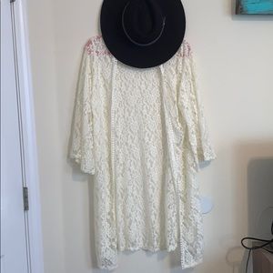 Lace kimono